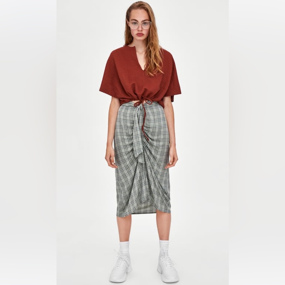 Zara Trafaluc Woman Structured Drawstring Top